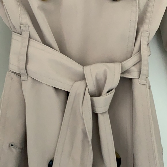 London Fog trench coat size small - Picture 3 of 6